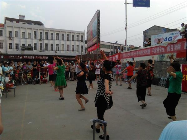汇报演出晚会照片IMG_20150718_191246.jpg