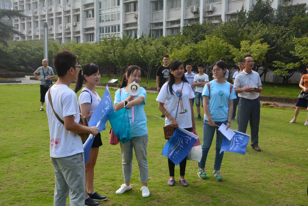 2015-09-08 导游团.jpg 2015-09-08 导游团.jpg