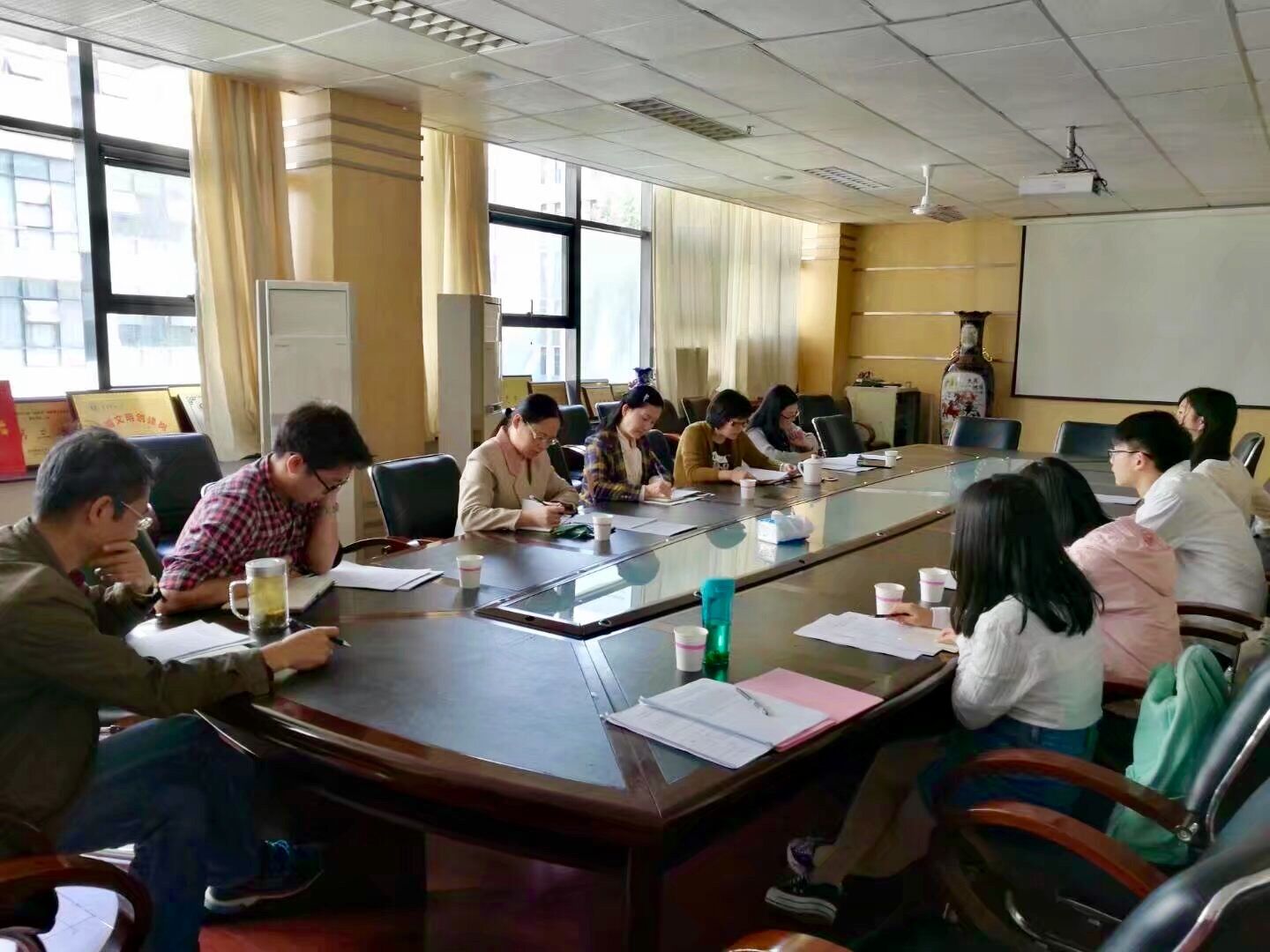 太阳集团5493con师范生专业技能提升暨师范生训测工作促进会现场